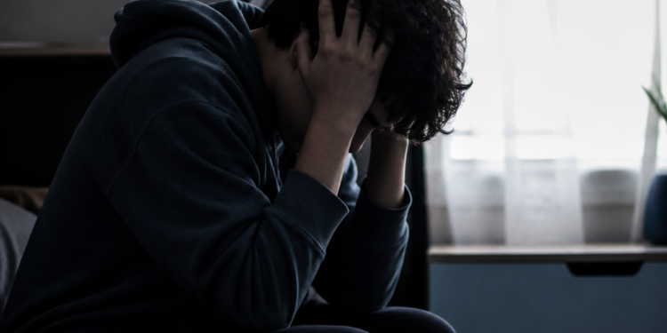 Creciente preocupación: informe alerta sobre el aumento del suicidio entre jóvenes en América Latina