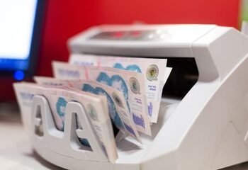 Salarios: las empresas revisan proyecciones y anticipan aumentos más significativos para este año