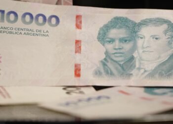 Inversión requerida para alcanzar $200.000 en un plazo fijo mensual