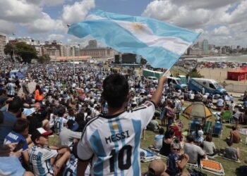 La hinchada argentina: los verdaderos ‘remadores’ del Mundial