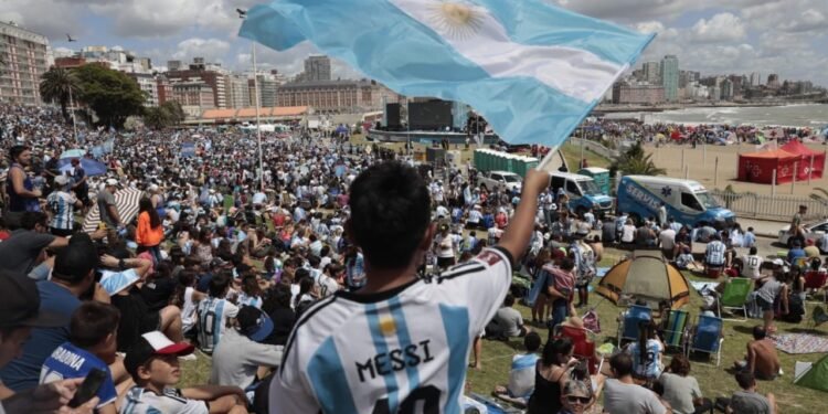 La hinchada argentina: los verdaderos ‘remadores’ del Mundial