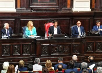 Conflictos y tensiones: el PJ refleja su crisis interna en la apertura del Senado bonaerense