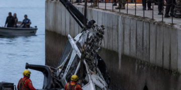 Trágico accidente aéreo en Río de Janeiro: un helicóptero previamente multado estaba involucrado