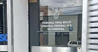 Un preso solicitó continuar en prisión durante su juicio