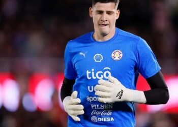 Orlando Gill, estrella del Mundial con Paraguay, atrae la atención de grandes clubes europeos mientras San Lorenzo celebra