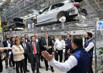 El Gobierno establece cero retenciones para productos industriales y parte de la industria automotriz