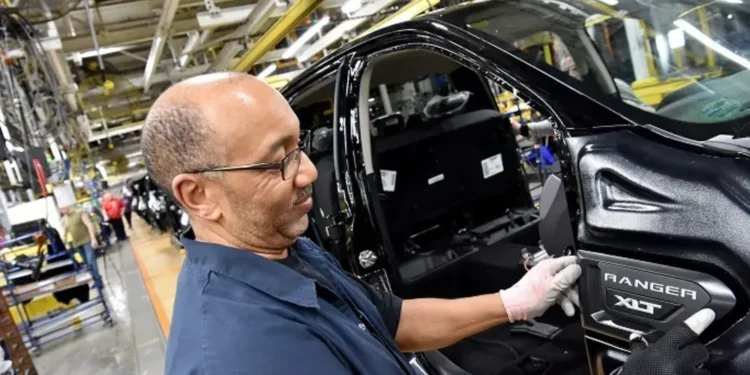 La creación de empleo en Estados Unidos se ralentiza en junio, quedando por debajo de las proyecciones