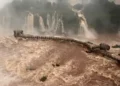 Cierre temporal del circuito Garganta del Diablo en Iguazú por crecida del río