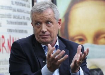 Emilio Monzó advierte sobre el desgaste de la polarización: ‘La sociedad demanda una opción de centro’