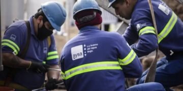 Privatización de AySA: El esquema tarifario y la hoja de ruta hacia 2027