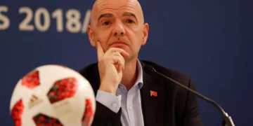 El mundo se vuelve en contra de Infantino en un giro autodestructivo