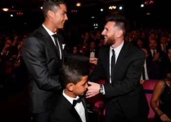 La respuesta de Cristiano Ronaldo al conmovedor mensaje de Messi tras la pérdida de su padre