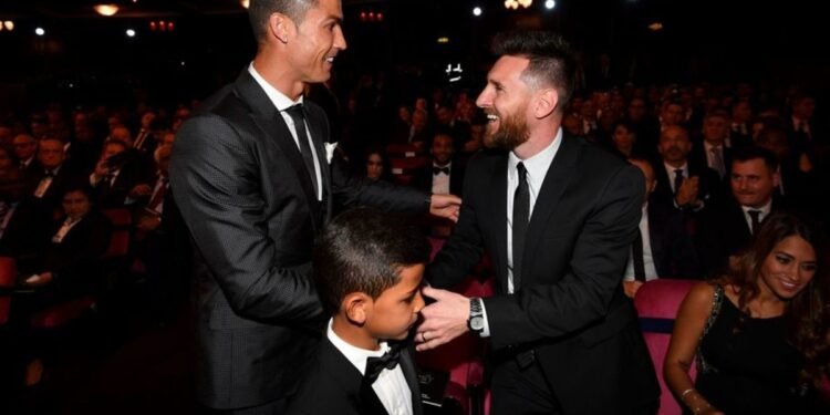 La respuesta de Cristiano Ronaldo al conmovedor mensaje de Messi tras la pérdida de su padre