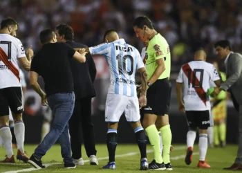 Mensaje de Ricardo Centurión reaviva conflicto con Chacho Coudet tras eliminación de River