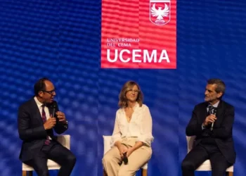 Reactivación del consumo y tensiones en el escenario político y económico