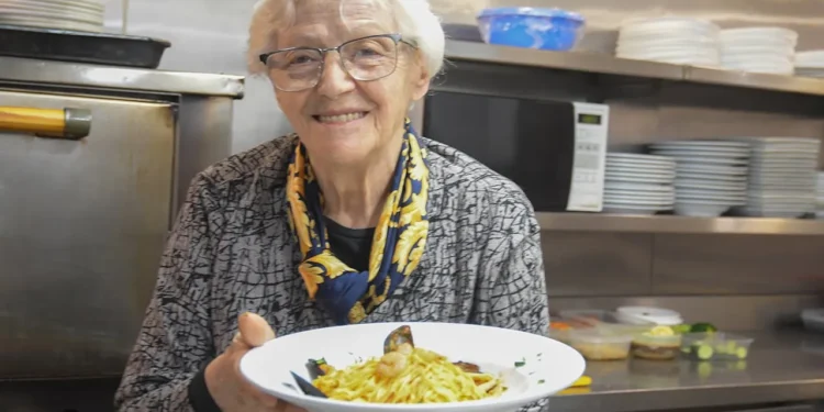 A los 92 años, María Teresa Corradini de Barbera sigue siendo un ícono de la gastronomía mendocina