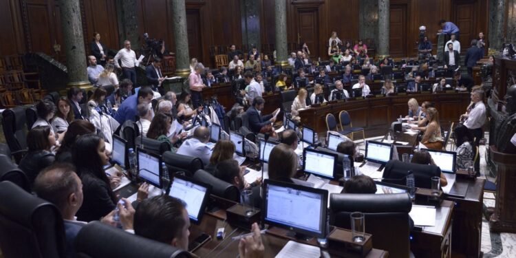 La Ciudad establece la obligatoriedad de la sala de 3 años y garantiza vacantes para todos los niños