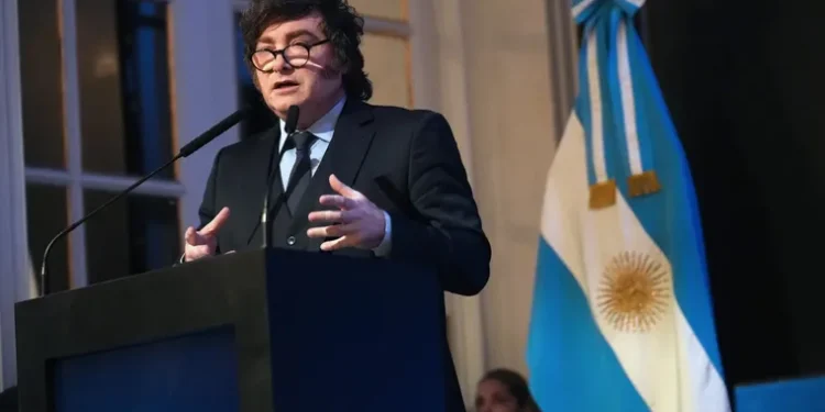 El Gobierno argentino impone sanciones a 15 individuos por explotación ilegal de hidrocarburos en la plataforma continental