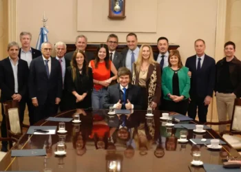 Javier Milei regresa al país: entrevistas y próximas reuniones en la agenda