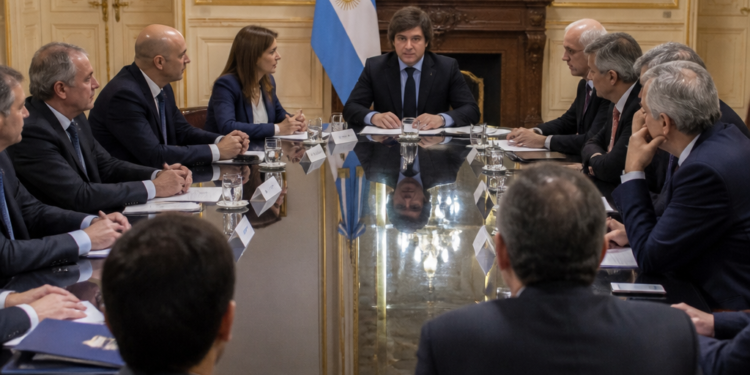 Javier Milei y sus medidas: el Gobierno convoca a la mesa política para discutir el Presupuesto 2027 y la cuestión Malvinas