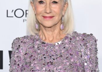 Helen Mirren, actriz de 81 años: “Practico una rutina de ejercicio de 12 minutos desde hace 60 años”