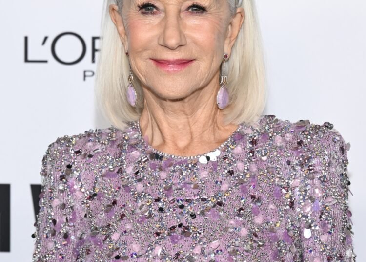 Helen Mirren, actriz de 81 años: “Practico una rutina de ejercicio de 12 minutos desde hace 60 años”