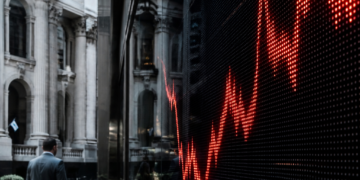 Tensiones en el mercado: sostenibilidad del dólar y aumento del riesgo país