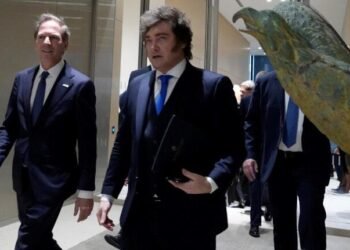 El embajador argentino en EE.UU. explica la ausencia de reunión entre Milei y Trump