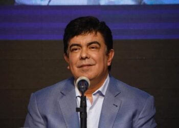 Fernando Espinoza advierte sobre la difícil situación de los jubilados en Argentina