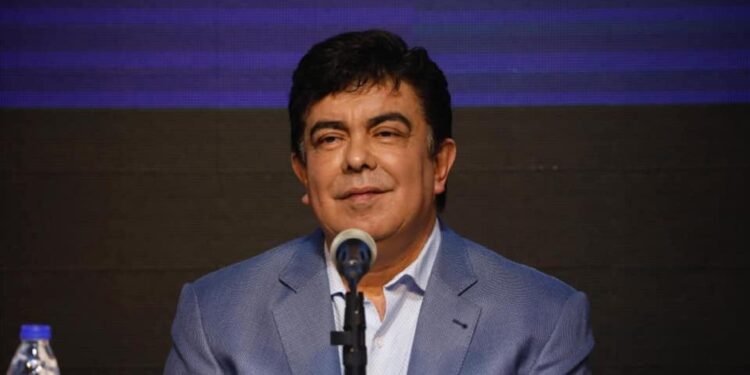 Fernando Espinoza advierte sobre la difícil situación de los jubilados en Argentina