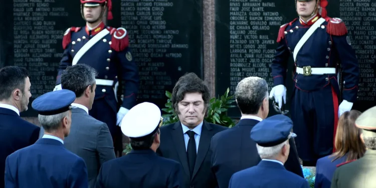 Malvinas y Juicio en Ausencia: Desafíos de la Propuesta de Javier Milei