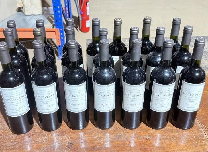 Subastas de aduana Remates de equipos de audio y bebidas alcohólicas