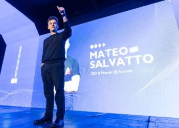 De una idea surgida a los 17 años a un galardón internacional: la apuesta de Mateo Salvatto por la tecnología inclusiva