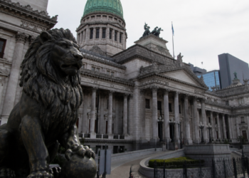 Reconfiguración fiscal y ajustes en los ingresos y gastos del Estado y provincias