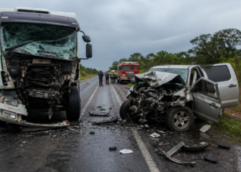 Tragedia en Entre Ríos: tres fallecidos en colisión entre camión y camioneta