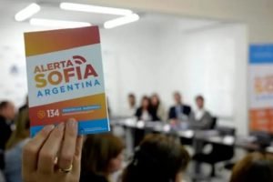 La Plata: Activan la Alerta Sofía por la desaparición de un niño de 5 años retirado de la escuela por su madre a pesar de una restricción judicial