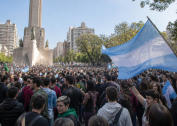 Marcha universitaria del 15 de octubre: puntos de concentración en Córdoba, Santa Fe y otras localidades