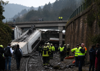 El Gobierno argentino expresó su pesar por el accidente ferroviario en España y habilitó un número de contacto para los afectados