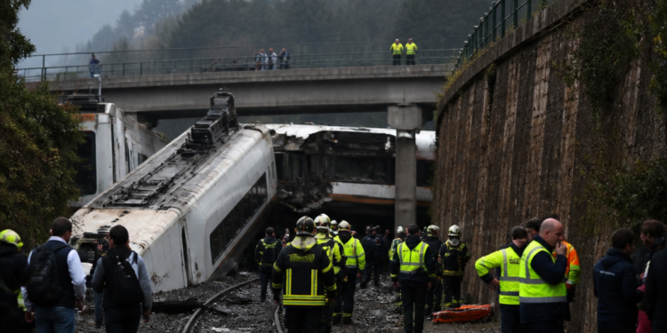 El Gobierno argentino expresó su pesar por el accidente ferroviario en España y habilitó un número de contacto para los afectados