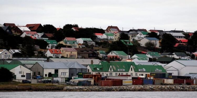 Tensión en Malvinas: isleños exigen nuevas restricciones para el ingreso de argentinos