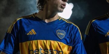 De alcanzapelotas a figura de Boca: la trayectoria de Jagger Herrera, el defensor que anotó ante Independiente