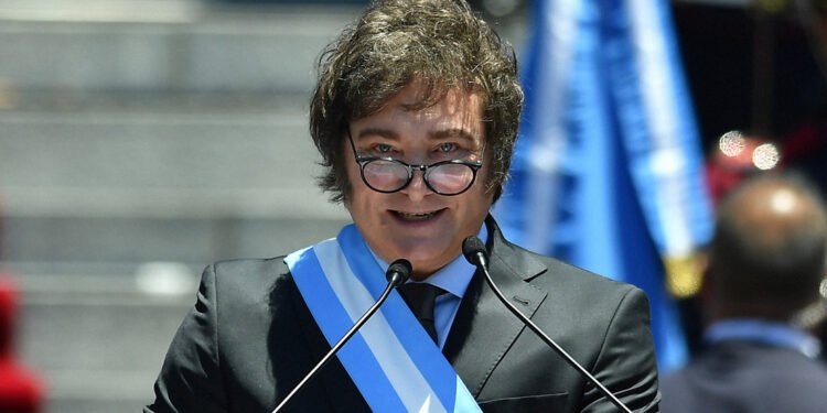 El gobierno busca un acuerdo urgente con sus aliados ante desafíos judiciales